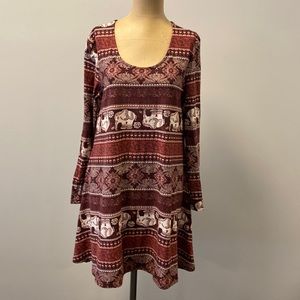 Rue 21 GUC long top soft fabric size Lg